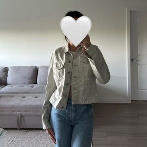 VINTAGE! 90s! GAP! LIGHT CREAM KHAKI BUTTON UP JACKET!
